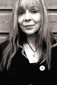 Photo of Charlie Dore as Susan Barrington