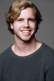 Photo of Oscar Mansky as Hunter
