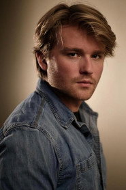 Photo of Lucas Harmon as Jamie Davenport