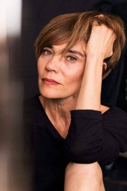 Photo of Isabel Vázquez as Ana Lunerti