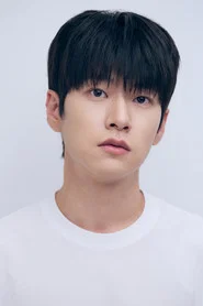 Photo of Shin Joon-hyung as Lee Su Ho