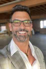 Photo of Spero Stamboulis as Sean