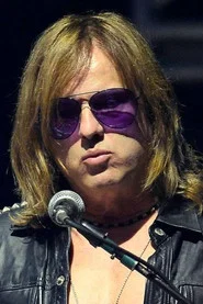 Photo of Chris Pitman as Keyboards / Vocals