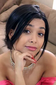 Photo of Aaliyah Hadid