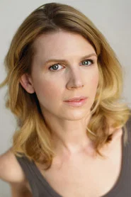 Photo of Lisa Velten Smith as Mona
