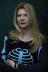 Photo of Izzy Lee as Izzy