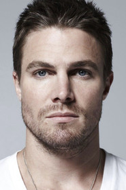 Photo of Stephen Amell as Oliver Queen / Green Arrow