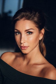Photo of Julia Chiplieva as Лариса, мама Анечки