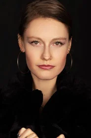 Photo of Emilie Paap as Melissa