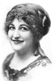 Photo of Octavia Handworth as Etta