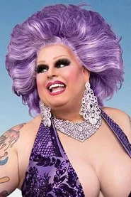 Photo of Maxi Shield as Maxine