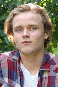Photo of Ulrik William Græsli as Faren til Iben