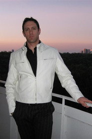 Photo of Dek Webber as The Kidnapper