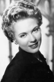 Photo of Eva Kerbler as Ellen Dorn