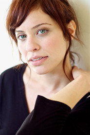 Photo of Laura Roth as Tonya