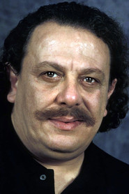 Photo of Mahmoud Zemmouri as Le frère de Kheira