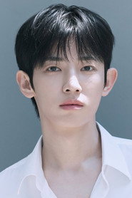 Photo of Park Si-woo as Lee Chae-ha
