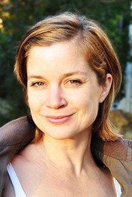 Photo of Caroline Vasicek as Elena Kolotschewa
