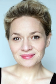 Photo of Lara Neumann as Anne Jouan, journalist