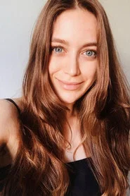 Photo of Cansu Öztekin as Duru