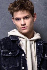 Photo of Preston Oliver as Griffin Campbell
