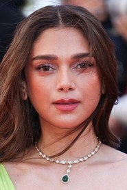 Photo of Aditi Rao Hydari as Dr. Leela