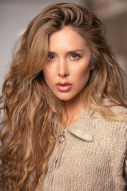 Photo of Kenna Denali as Paige