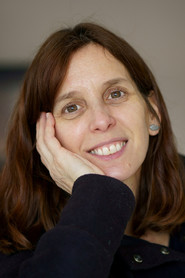 Photo of Paula Arioni as Mamá