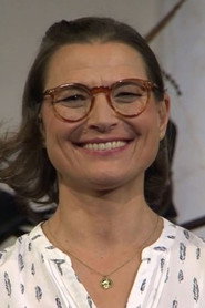 Photo of Julia Urban as Daniela Reitmeier