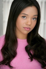 Photo of Daphne Blunt as Erin Gleason