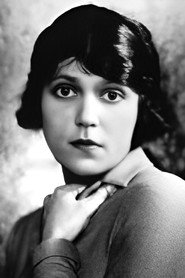 Photo of Helen Montrose as 'Hard-boiled' Molly Malone