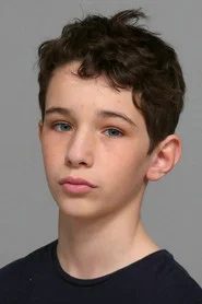 Photo of Oscar Pauleau as Julien