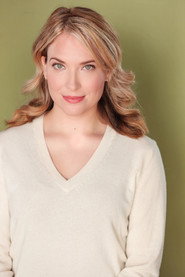 Photo of Alyssa Thordarson as Edie Maxwell