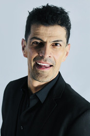 Photo of Víctor Rodríguez as Capitán Pizano