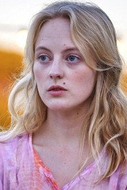 Photo of Caroline Hellwig as Evelyn Kepler
