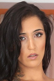 Photo of Júlia Mattos