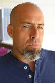 Photo of Matthew T. Metzler as Lucius Brutus
