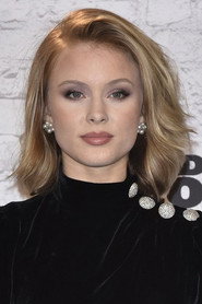 Photo of Zara Larsson as Julia