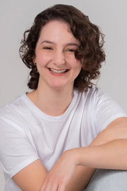 Photo of Marcela Buratto as Dona Doula