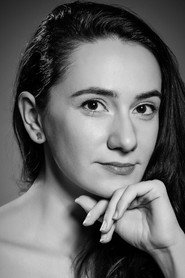 Photo of Oana Pușcatu as Ionela