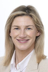 Photo of Nina Carberry