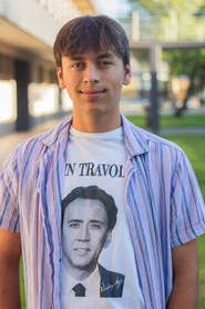 Photo of Brody Sinutko as Mat/Bobby