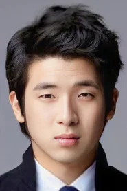 Photo of Lee Won-hee as Gay Bar Owner