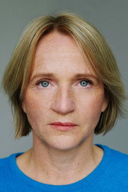 Photo of Isabel Schosnig as Sandra Vossen