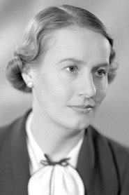 Photo of Millan Bolander as Mrs. Nilsson