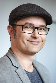 Photo of Manuel Flurin Hendry as Receptionist