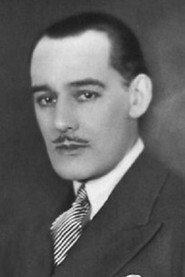Photo of Warwick Ward as Edward Laverick