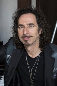 Photo of Ed Roth as Keyboards