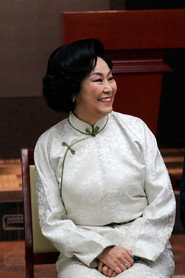 Photo of Suvd Namsrai as Queen Mandoukhai