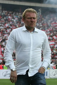 Photo of Роберт Просинечки as Himself